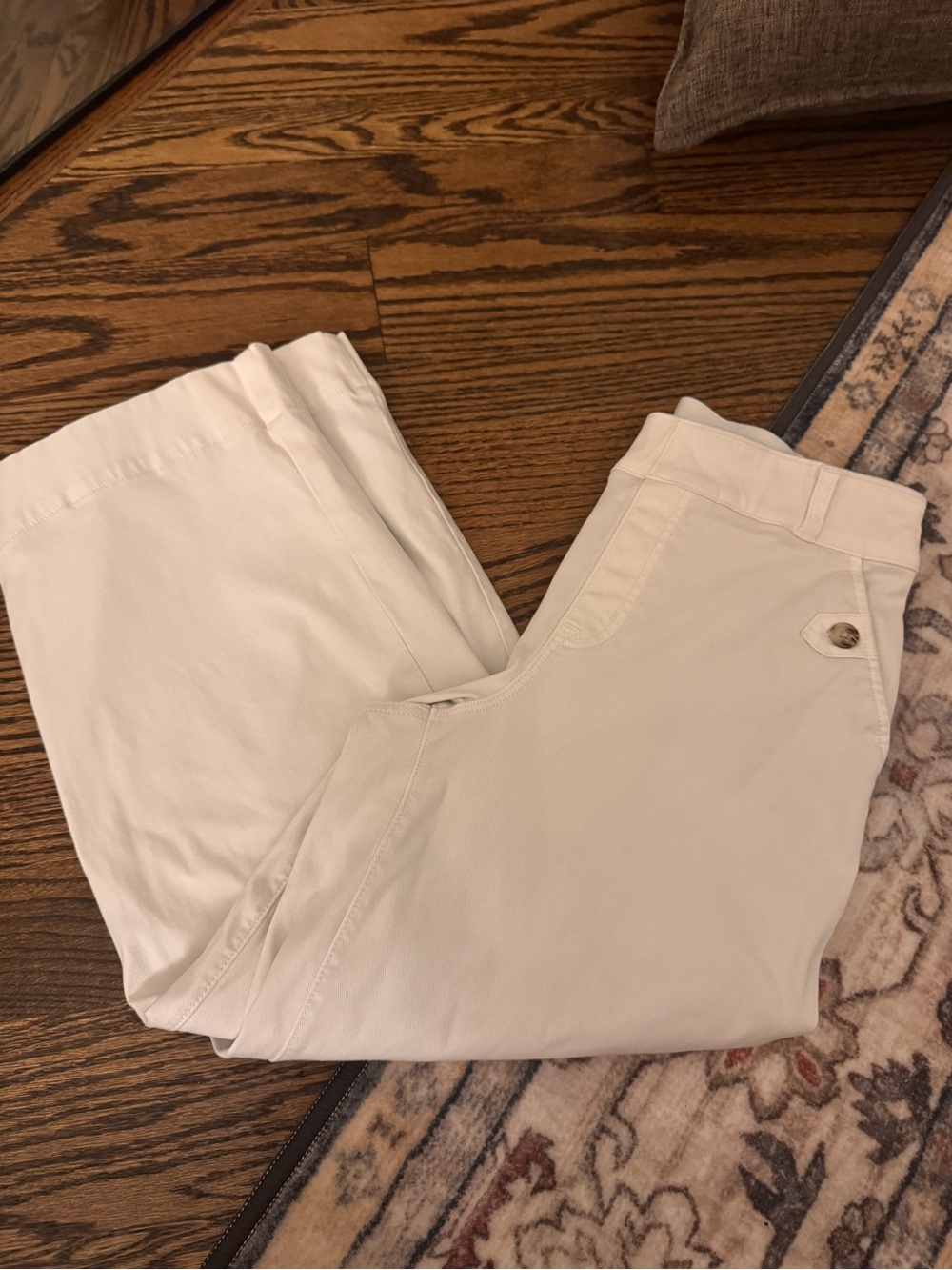 Spanx Women’s Casual Stretch Chino Pants in White—Crop Trouser